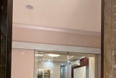 Hiếm - Căn hộ TT Tầng 1 Đường Láng, ô tô đỗ cửa, 2  thoáng, 80m2, 2 ngủ, 2 vệ sinh chỉ 11 triệu.